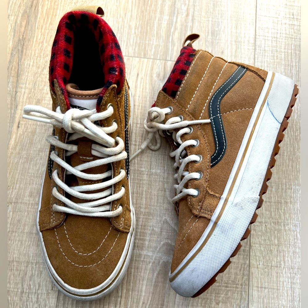 Boys Vans Sk8-Hi MTE-1 Shoe Plaid Brown/ Black size 3 High Tops
